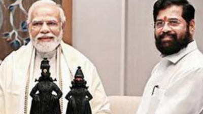 Maharashtra: Show cause notices issued to 53 of 55 Shiv Sena MLAs, Aaditya Thackeray left out