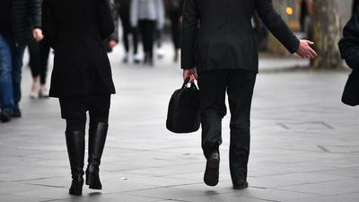 Jobless rate closes in on 50-year low