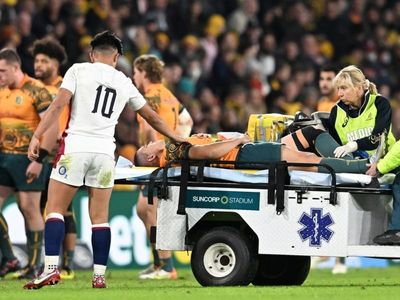 Wounded Wallabies ponder decider options