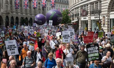 Teachers and nurses ‘ready to quit’ over delays to pay rises, union leaders warn