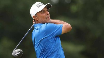 Arjun Atwal makes cut, lies 46th midway through third round
