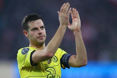 Cesar Azpilicueta: Chelsea demand £7m to sell as defender agrees bumper Barcelona contract