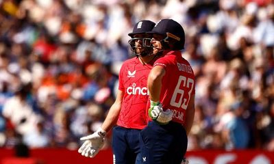 England set India a target of 216 to win third T20 international – as it happened