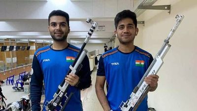 ISSF World Cup: Arjun Babuta, Paarth Makhija qualify for 10m Air Rifle final
