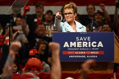 Sarah Palin invokes gun imagery as she appears at Trump rally: ‘Don’t retreat, reload’