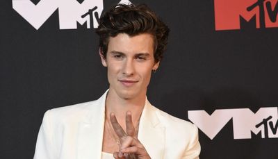 Shawn Mendes postpones Rosemont concert, cites ‘mental health’ needs