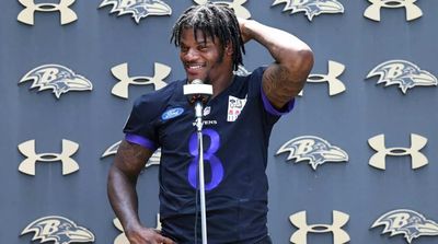 Lamar Jackson Says ‘I Need $’ Photos Not Directed at Ravens