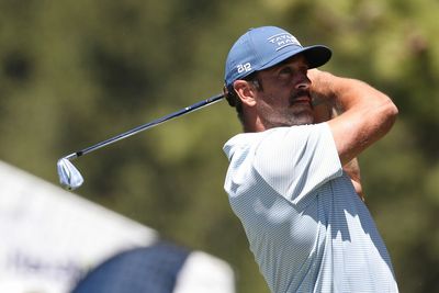 Aaron Rodgers hits benchmark, finishes top 10 at American Century Championship