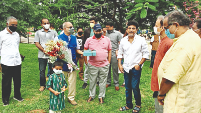 Bengaluru: Community to honour actor by naming circle after him