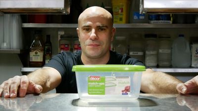 Mount Gambier business owner voices food hygiene concerns over SA's BYO container laws