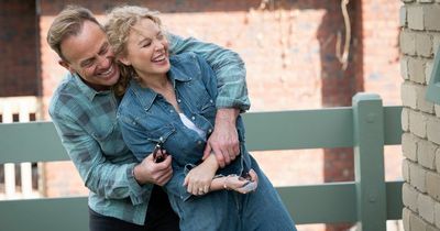 Beaming Kylie Minogue and Jason Donovan reunite in first pictures of Neighbours finale