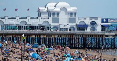 UK weather: Warnings of train derailments and 'hundreds' of deaths with 43C feared
