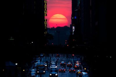 EXPLAINER: When is Manhattanhenge? Where can you see it?