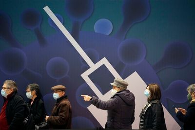 EU urges second COVID-19 boosters for people ages 60 to 79