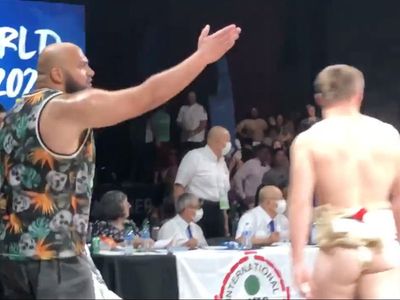 Police called in at sumo contest in Alabama after contentious disqualification sparks chaos