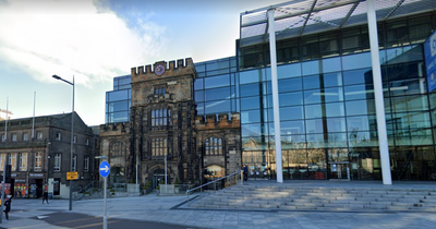 Edinburgh woman 'seriously injured' after thieves push her down stairs in city centre