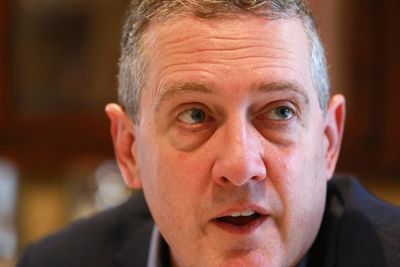Fed's Bullard: Solid US economy can handle rising rates