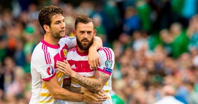 Charlie Mulgrew 'thankful' Steven Fletcher chose Dundee United as he rolls back the years to Scotland heyday