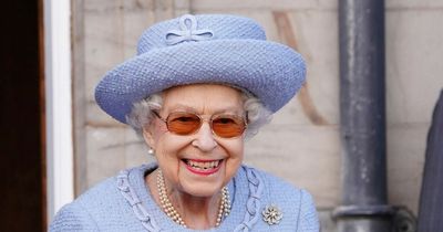 Queen hopes to present NHS with George Cross at Windsor