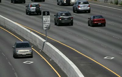 Pregnant Texas driver argues foetus is passenger after carpool fine