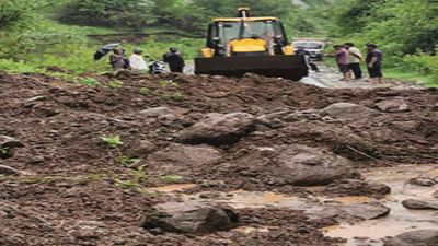 Pune: Ex-sarpanch Rangubai Kale dies in shed collapse, rockfalls hit traffic
