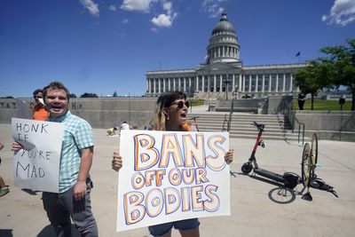 US abortion rights: Arizona judge blocks ‘personhood’ law