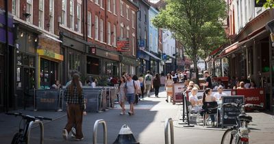 Warning issued to parents letting their children cool off in the sun