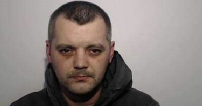 Police hunting convicted attacker wanted on recall to prison