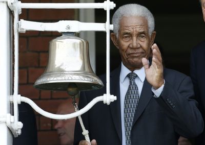 Sobers 'cannot believe' England's dashing approach to Test cricket