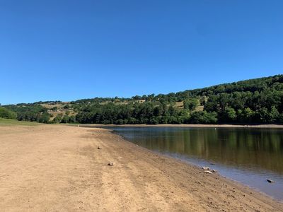 UK braced for more sweltering temperatures as Met Office extends heat warning