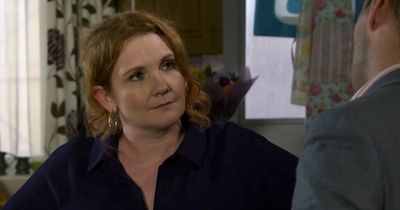 Corrie fans horrified by pre-watershed sex scenes as Fiz and Tyrone get it on