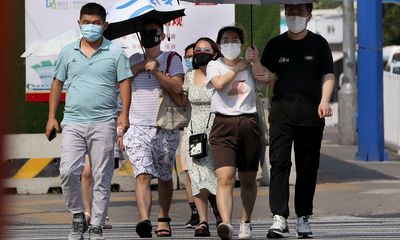 Dangerous heatwaves engulf parts of China, US and Europe