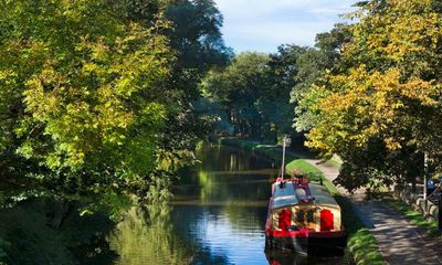 Boat owners on UK’s longest canal stuck amid record water shortage