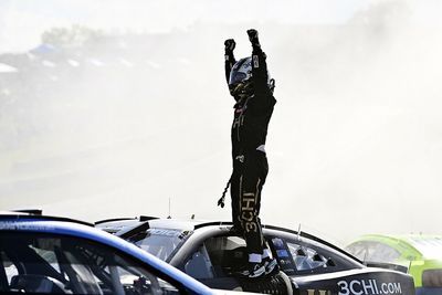 Tyler Reddick announces shock move to 23XI Racing in 2024