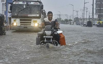 Heavy rain batters Gujarat