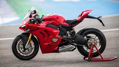 Ducati Refines 2023 Ducati Panigale V4 Range With Minor Updates