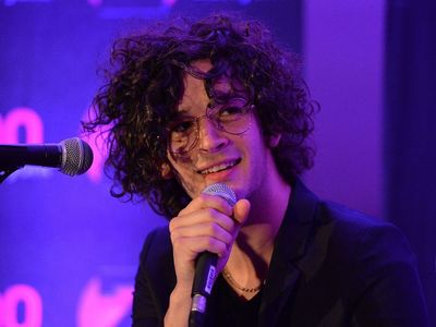 The 1975’s Matt Healy says he’s a ‘big brother’ to musicians who’ve been at risk of being ‘cancelled’