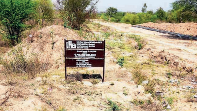 Money not in, Chandigarh plots end of MLA flats