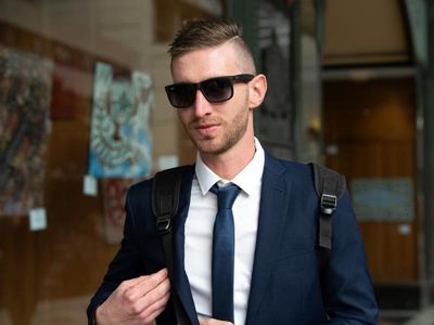 Man threatened to cut Keneally's head off