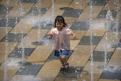 China issues heat warnings as temperatures top 40C