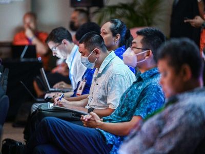 Barred China shows up at Pacific forum