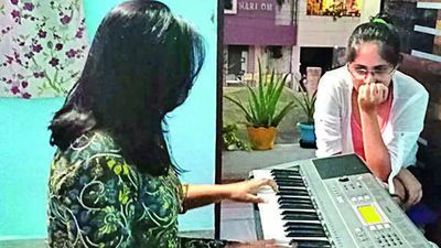 Ranchi: Music therapy helps patients in Rims