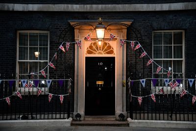 Ex-finance minister Sunak tops first vote to be next UK PM