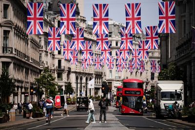 UK economy shows unexpectedly strong growth in May
