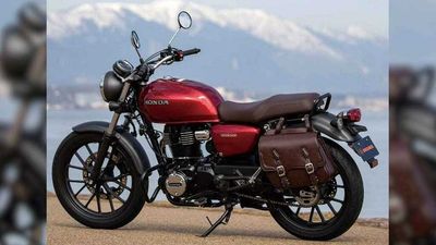 These Degner Saddlebags Add Style And Utility To The Honda GB350
