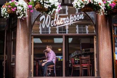 Wetherspoons sales dip as pub recovery falters