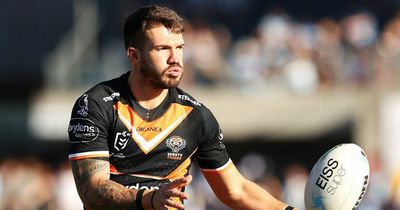 Leeds Rhinos set to land Oliver Gildart before centre signs for new NRL club