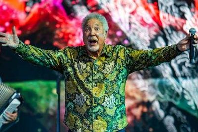 Sir Tom Jones gives a health update as he denies reports he collapsed