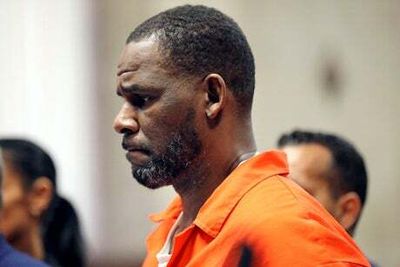 R. Kelly ‘engaged to alleged victim Joycelyn Savage’