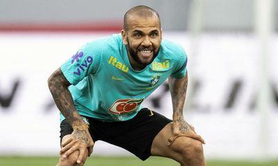 Dani Alves: ‘Everyone says I’m old but I completely disagree’